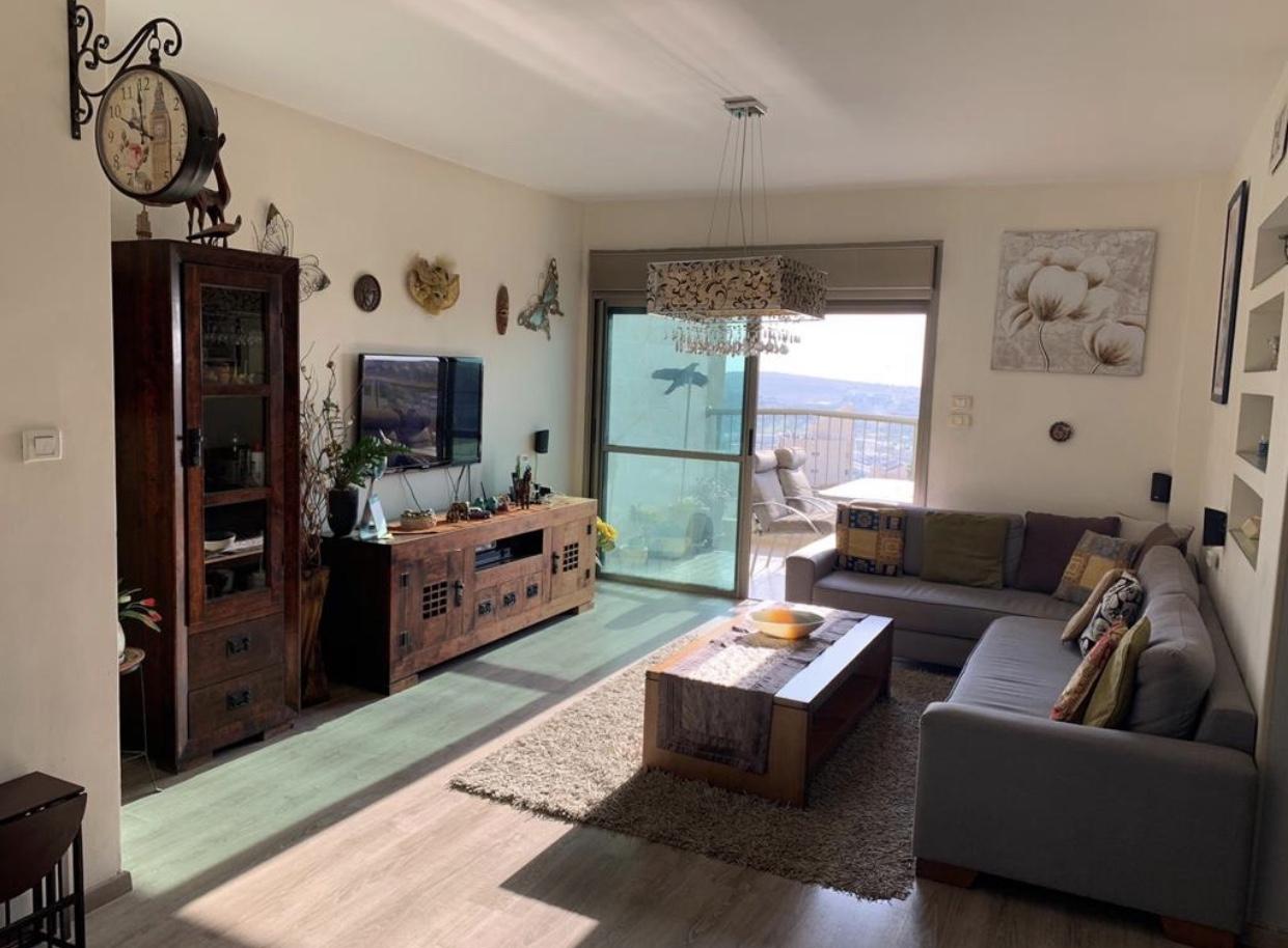 תמונה שסיפק מעלה המודעה