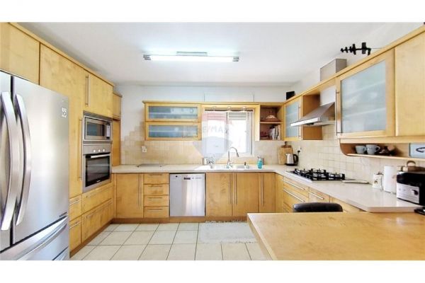 תמונה שסיפק מעלה המודעה