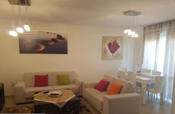 תמונה שסיפק מעלה המודעה